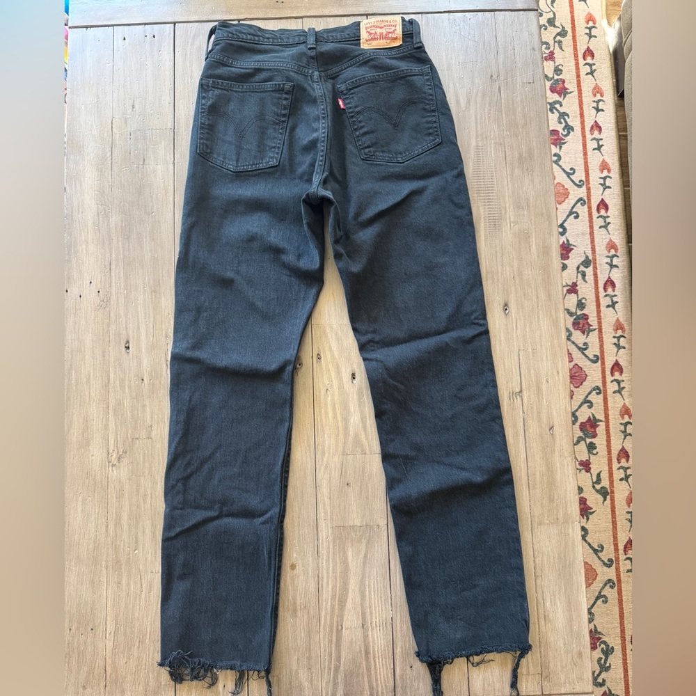True Black Straight Leg Levi Jeans - Picture 3 of 5